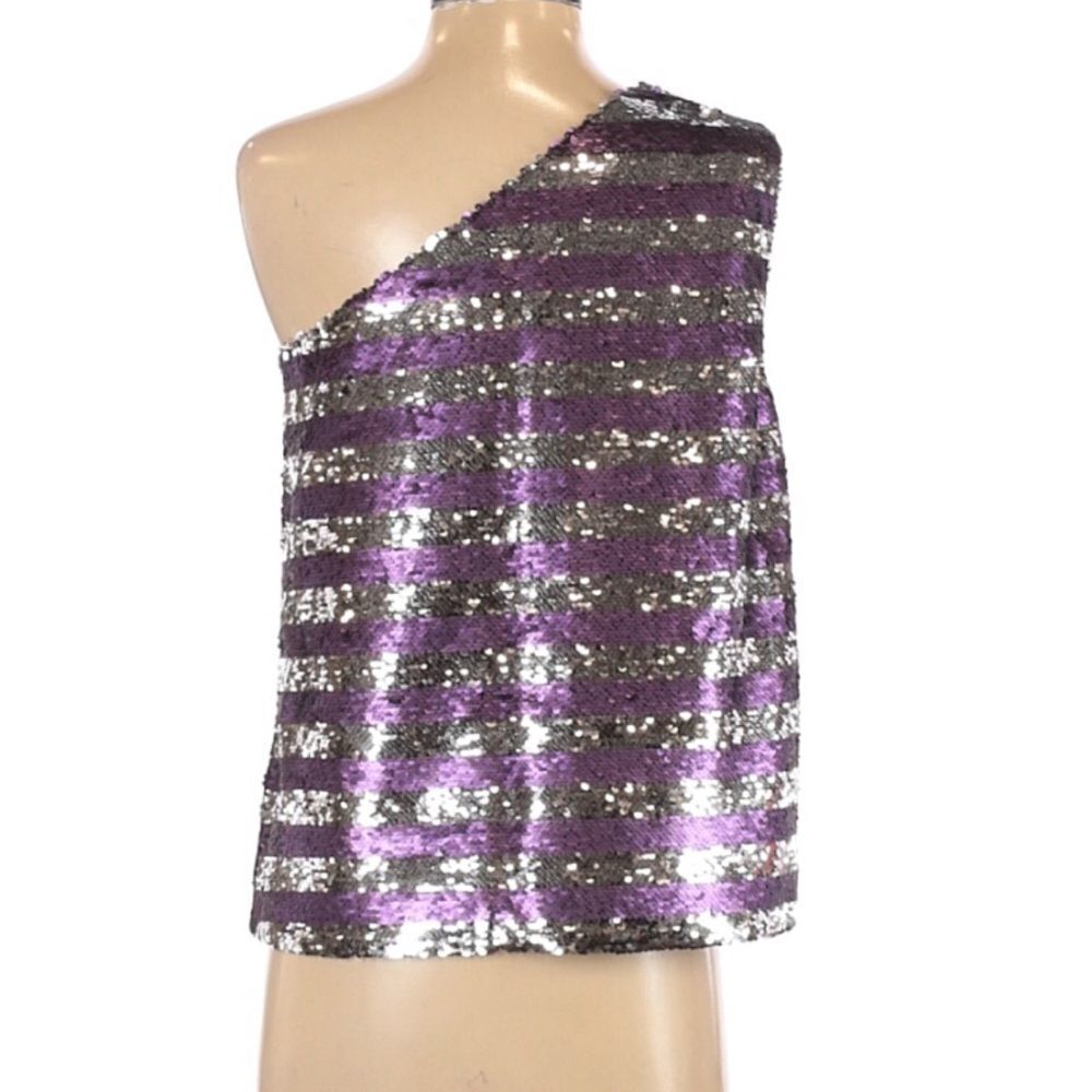 RTA Sleeveless Top - Picture 2 of 7